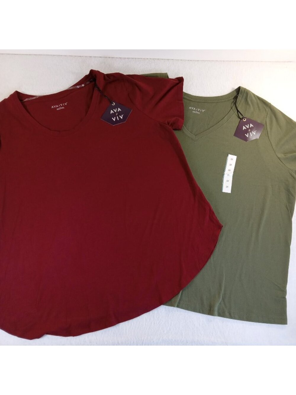 2 Ava & Viv Women's 2X Plus Size T-Shirts Navy Scoop Olive Green V-Neck New